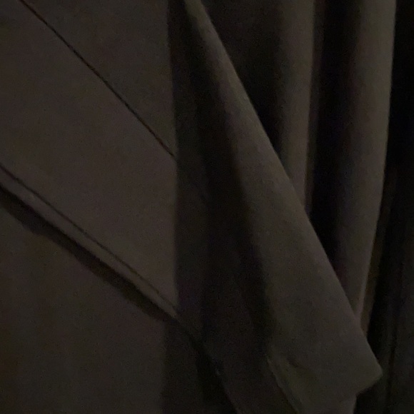 Perry Ellis long  sleeve collared shirt
Please view pictures - Picture 5 of 8